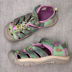 Keen Newport Sandals Purple Green Floral Polyester Slip On Water‎ Sandal Kids 5